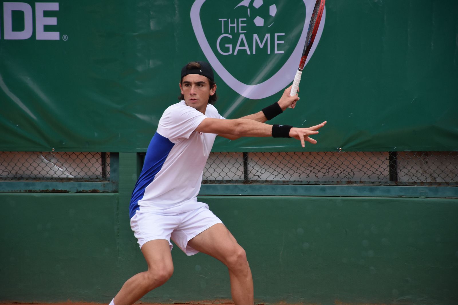 Lee más sobre el artículo Doble jornada de tenis en el Bolivia Open 2025: cuartos de final y semifinales en un solo día